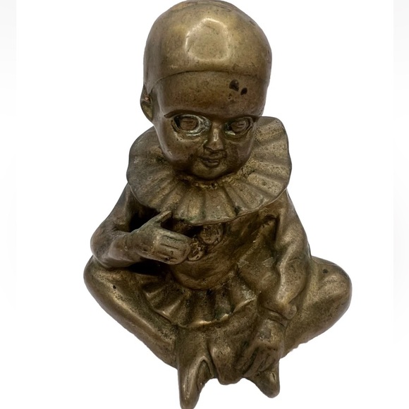 Vintage Brass Clown With Patina Creepy Kitschy 5” Tall 4” Wide - Picture 1 of 8